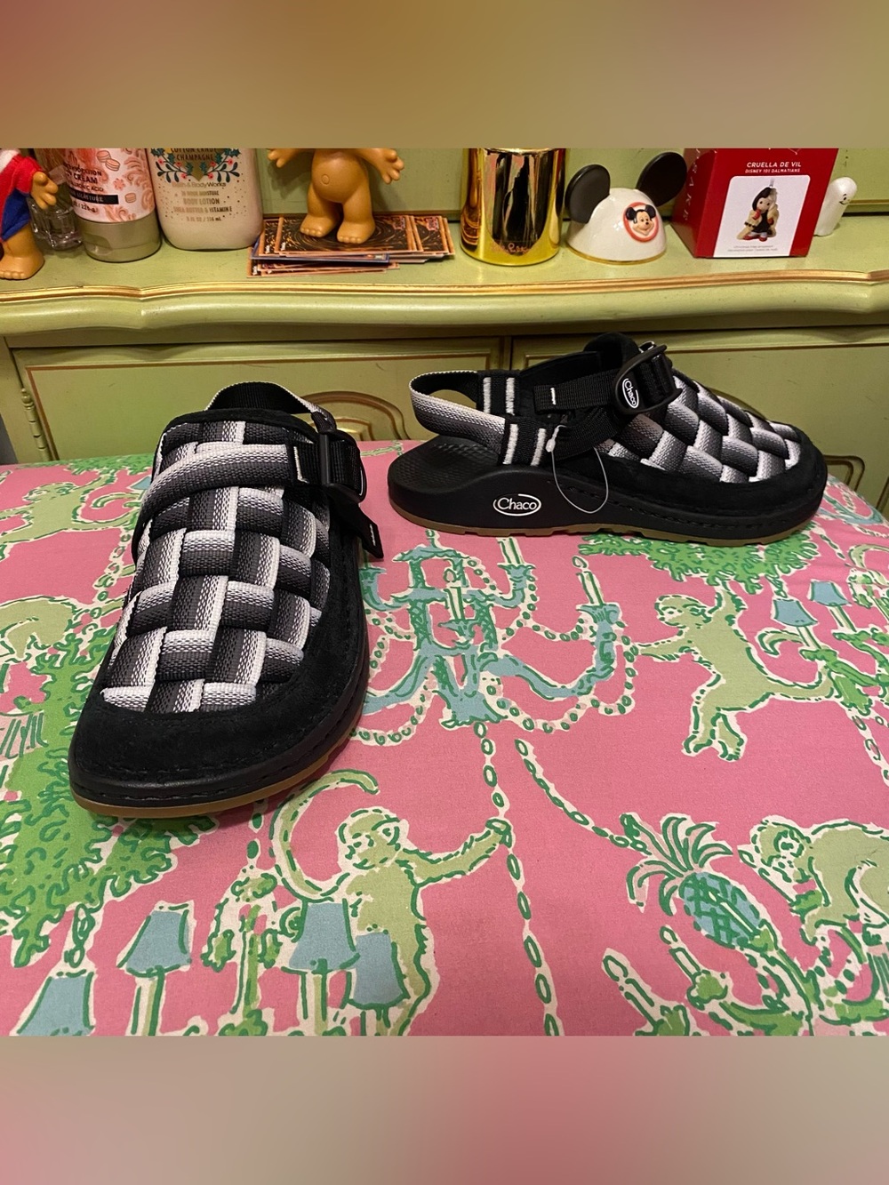 Chaco Black White Fade Canyon Woven Clog Shoes